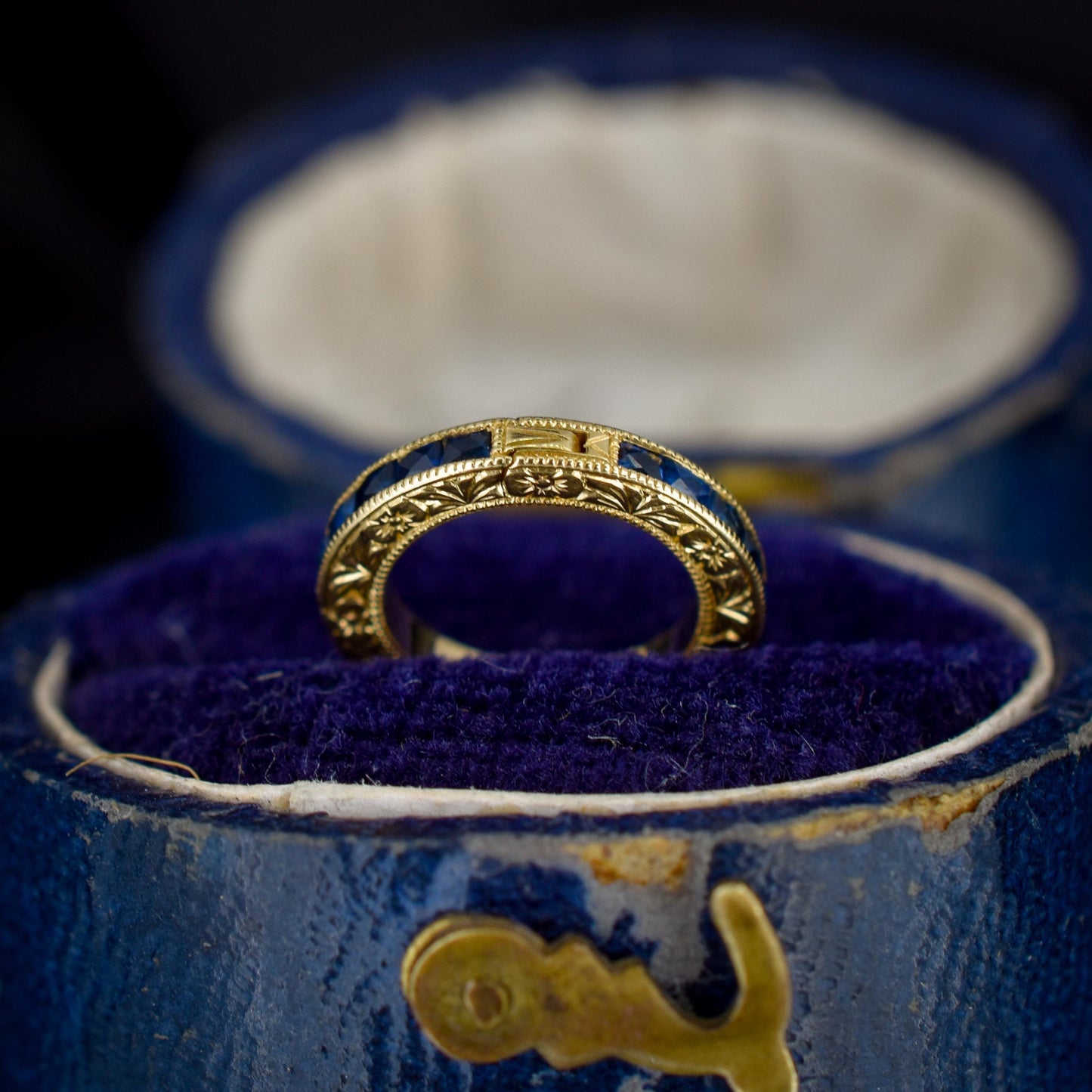 Sapphire 18ct Yellow Gold Engraved Connector Bail Charm