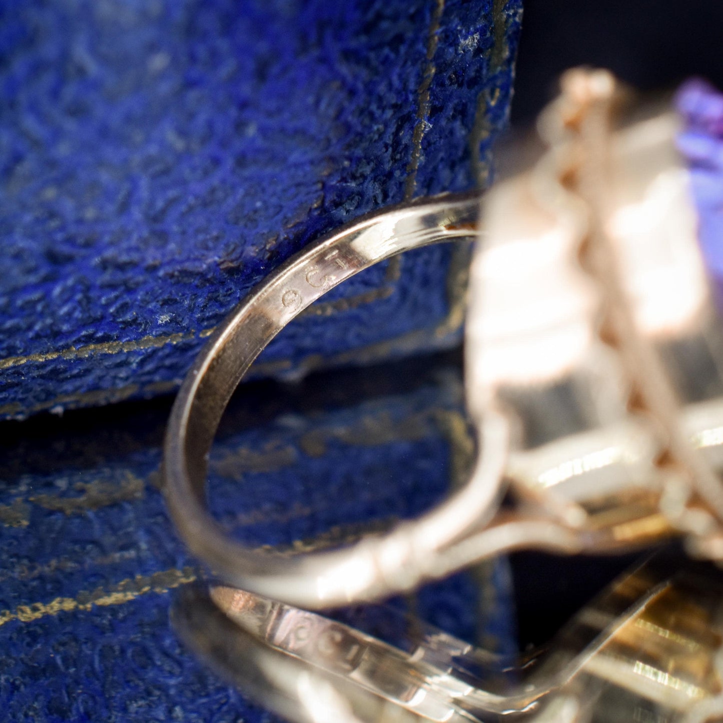 Vintage 10.61ct Oval Cut Large Amethyst Solitaire Gold Cocktail Ring