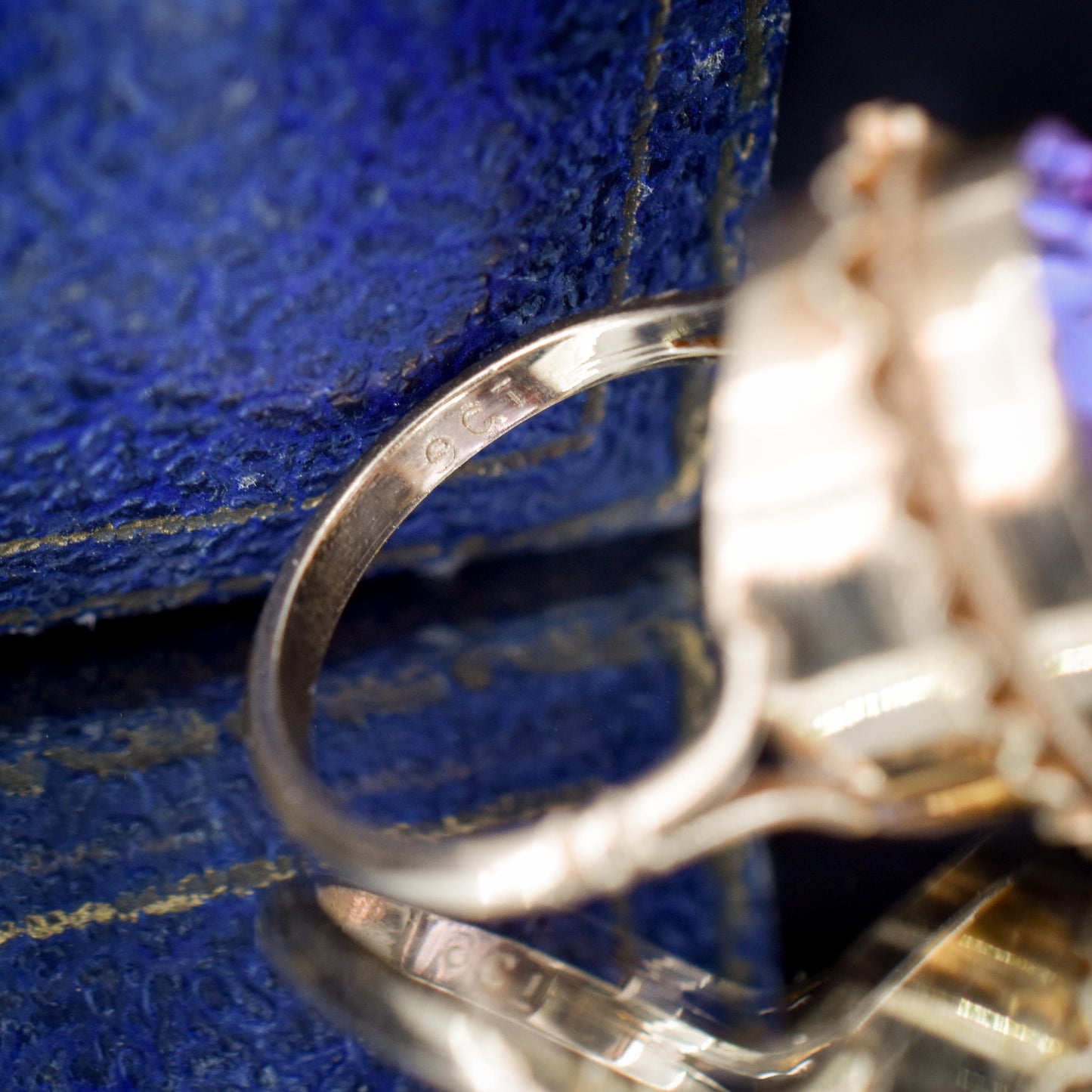 Vintage 10.61ct Oval Cut Large Amethyst Solitaire Gold Cocktail Ring