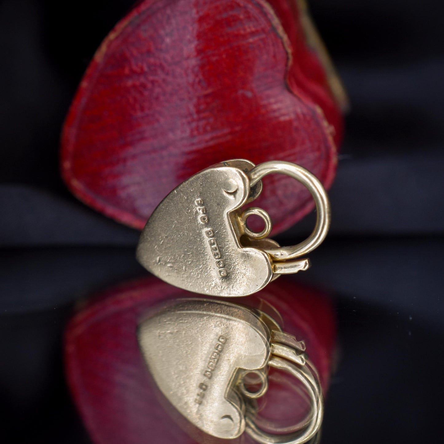 Vintage 9ct Gold Opening Heart Padlock Charm Pendant | Birmingham 1960