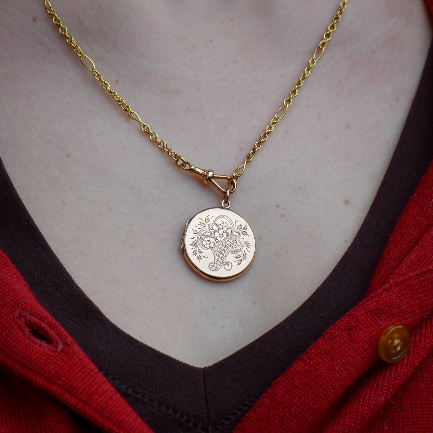 Antique Engraved Fancy Round Flower Basket and Swallow Bird Gold Locket Pendant
