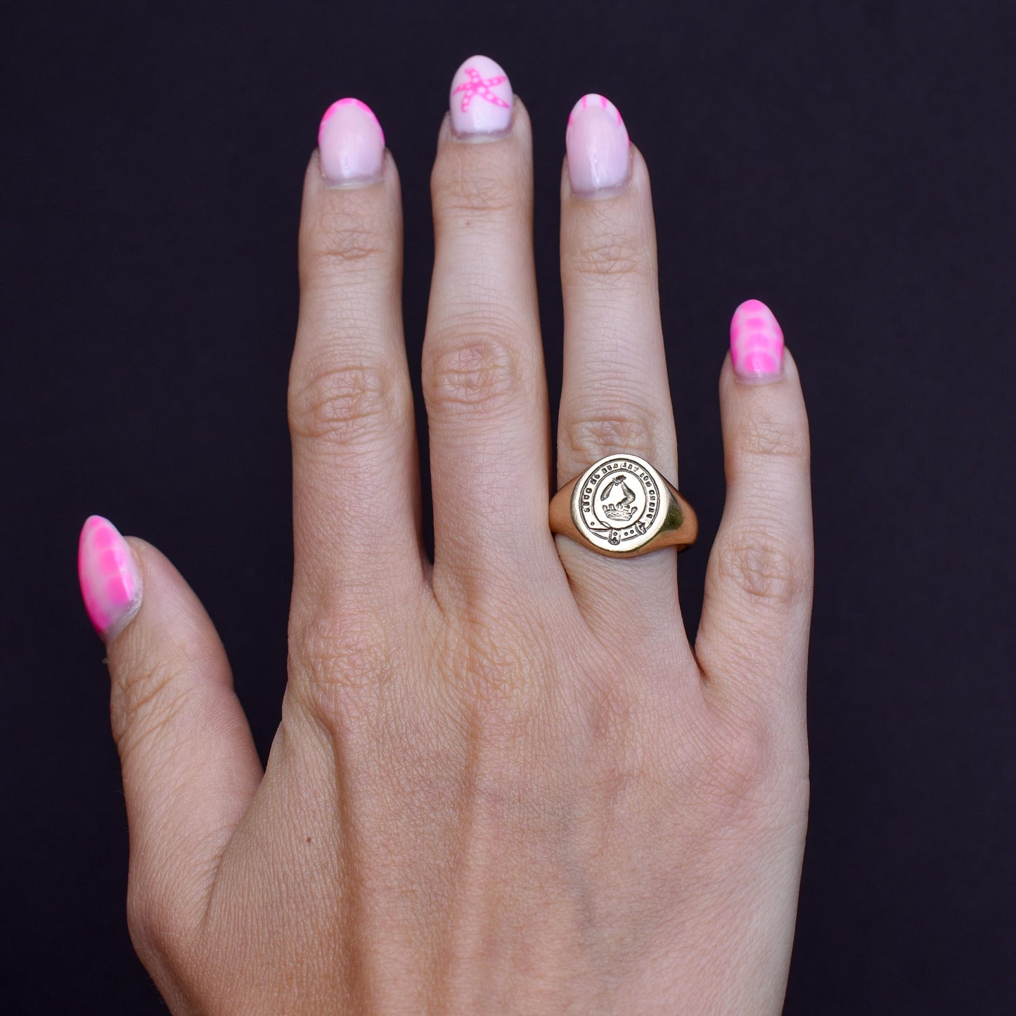 Vintage Intaglio Signet 9ct Yellow Gold Ring | Dated 1959