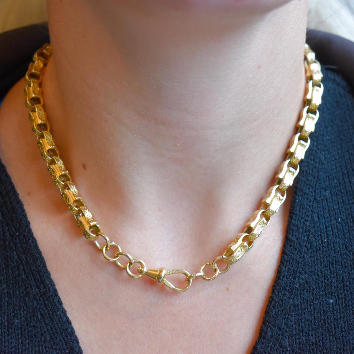 Antique 10ct Yellow Gold Chunky Fancy Tulip Link Chain Necklace | 16"