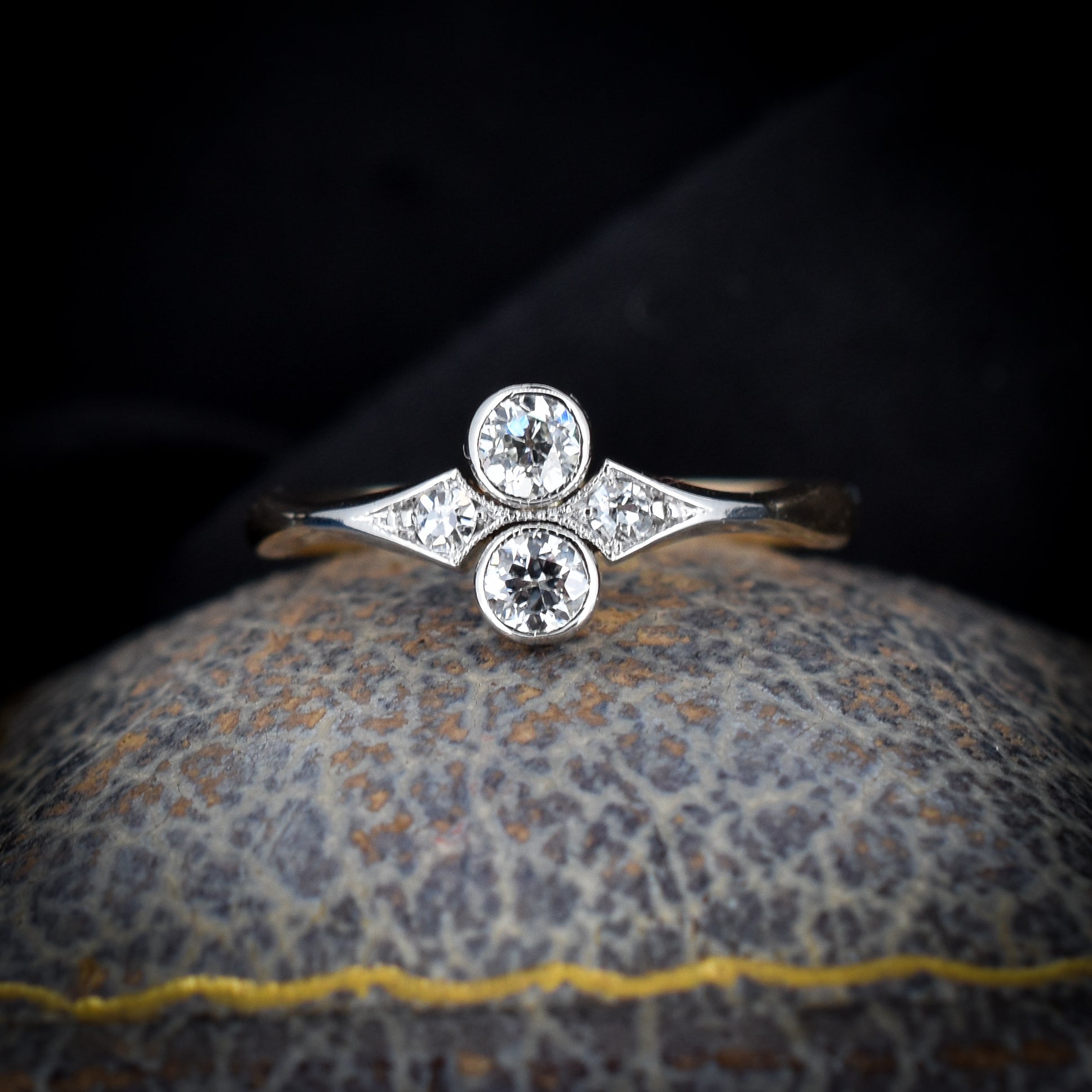 1930s Diamond Eternity Ring | 241542 | Sellingantiques.co.uk