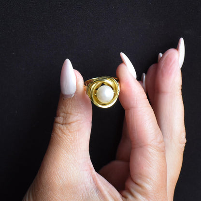 Vintage Pearl Solitaire Twist 18ct Yellow Gold Statement Ring