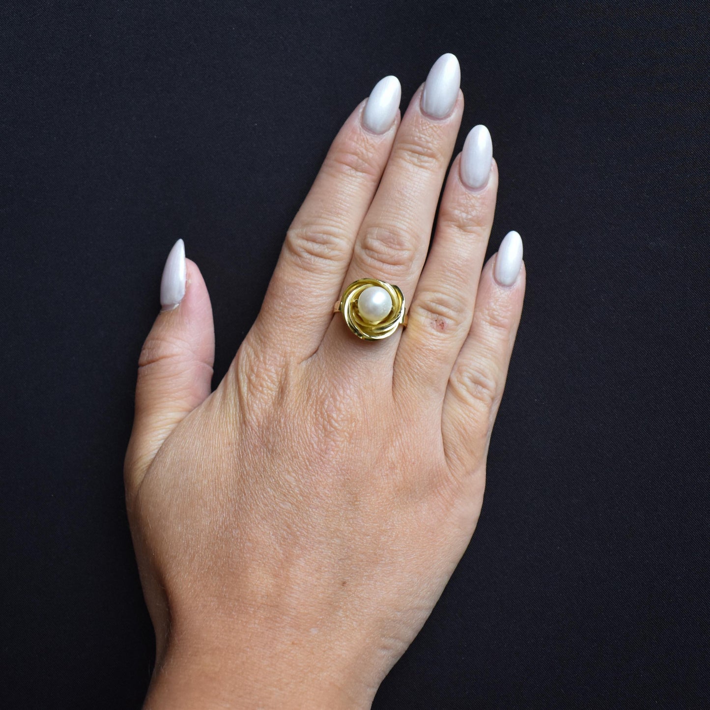 Vintage Pearl Solitaire Twist 18ct Yellow Gold Statement Ring