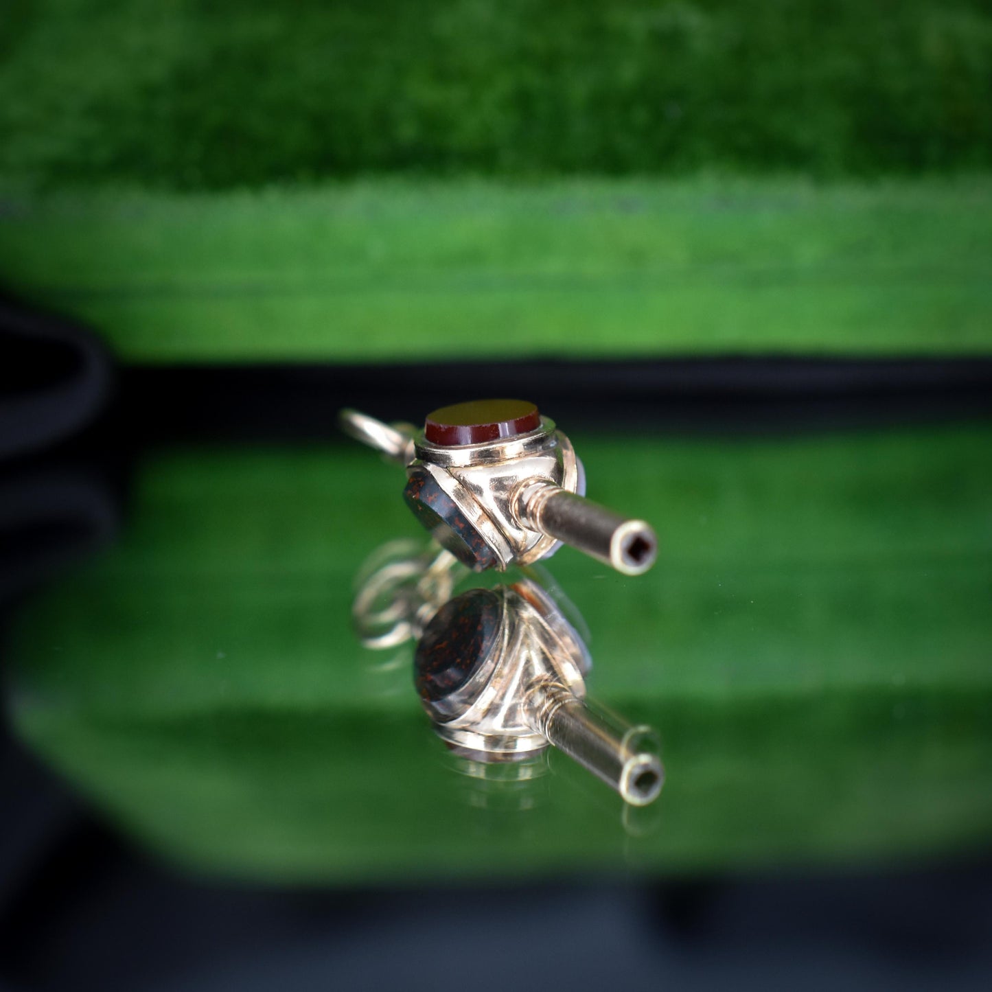 Antique 9ct Gold Sardonyx, Carnelian and Bloodstone Triple Sided Watch Key Pendant