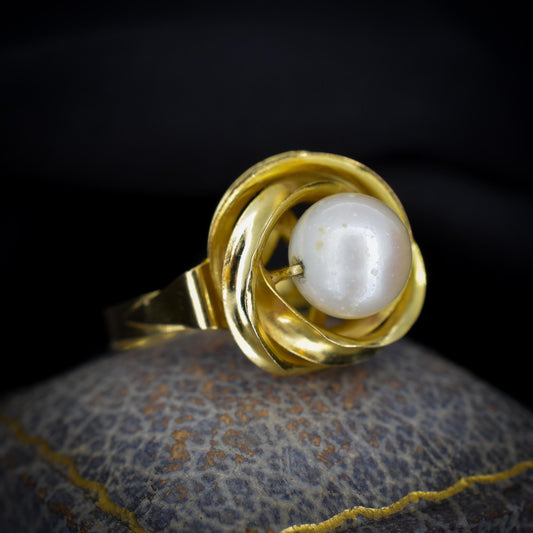 Vintage Pearl Solitaire Twist 18ct Yellow Gold Statement Ring
