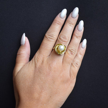 Vintage Pearl Solitaire Twist 18ct Yellow Gold Statement Ring