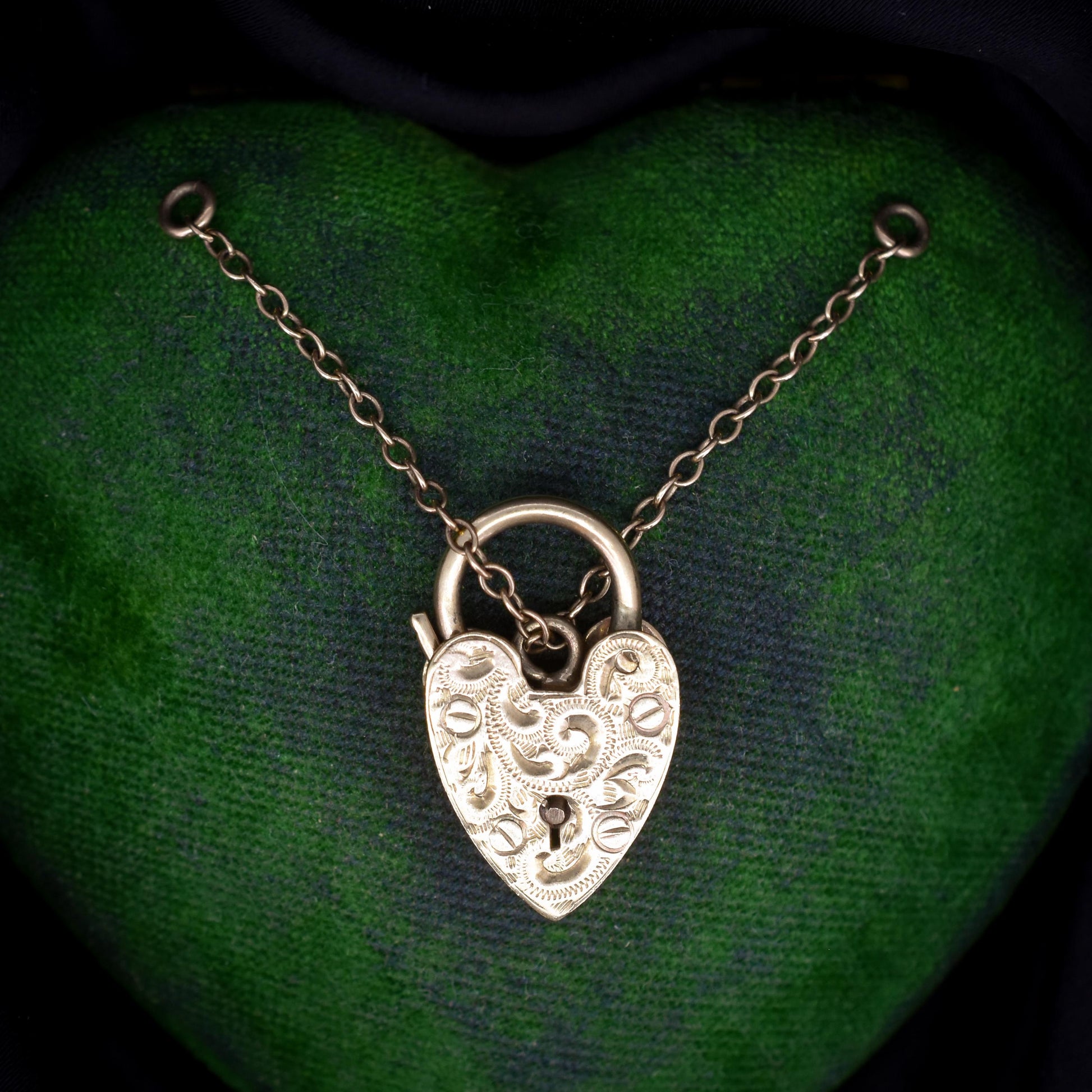 Vintage 9ct Gold Engraved Heart Padlock Charm Pendant