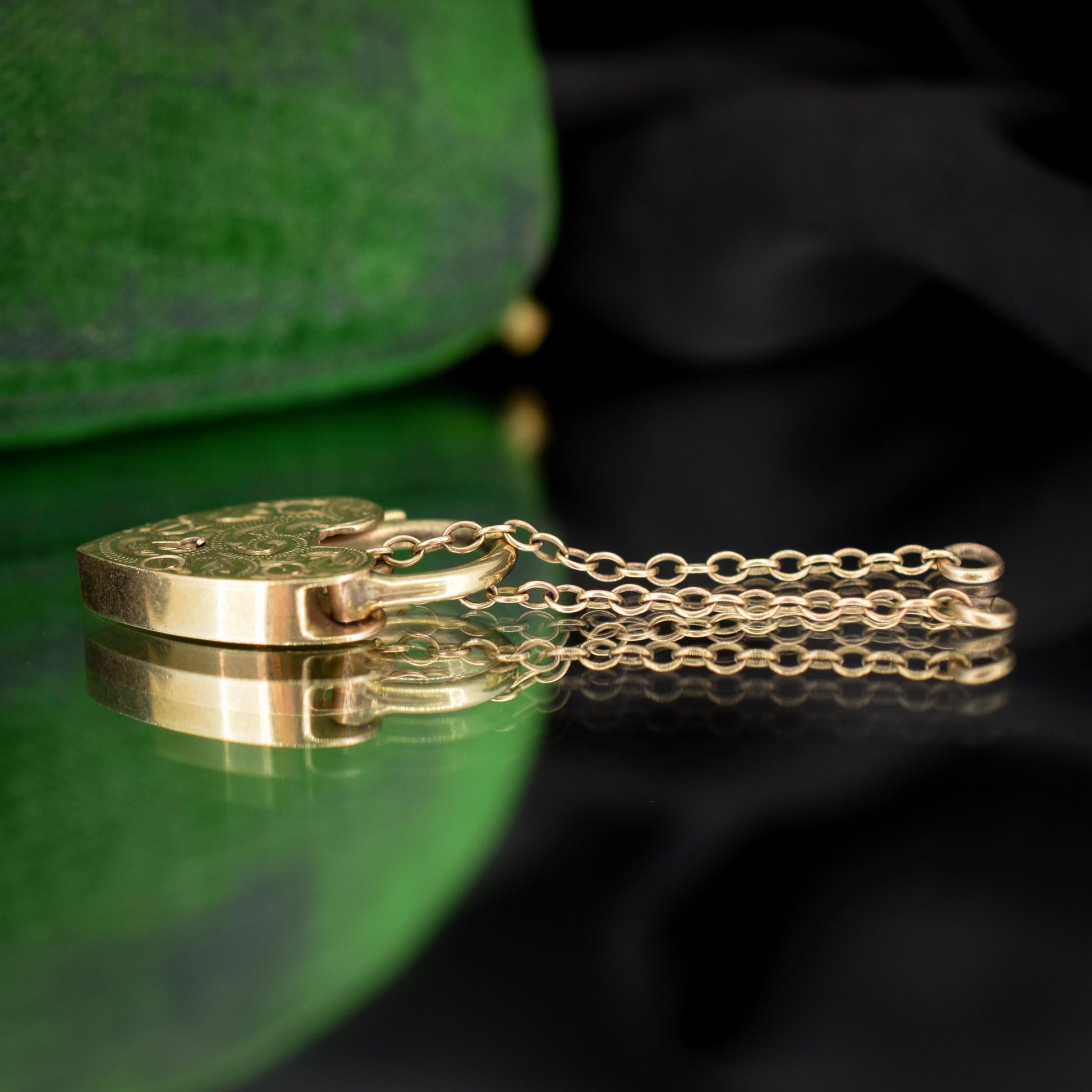 Vintage 9ct Gold Engraved Heart Padlock Charm Pendant