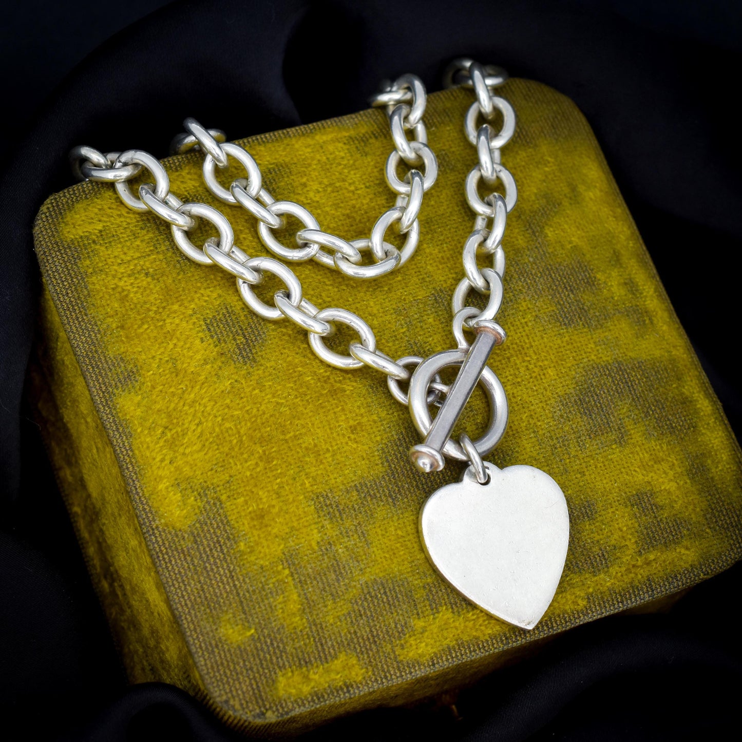 Vintage Silver Oval Cable Link Toggle Heart Chain Necklace 16" Length