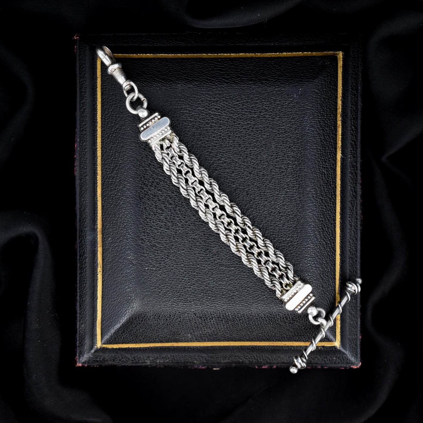 Antique Silver Multi-Strand Pendant with Dog Clip and T-bar Drop