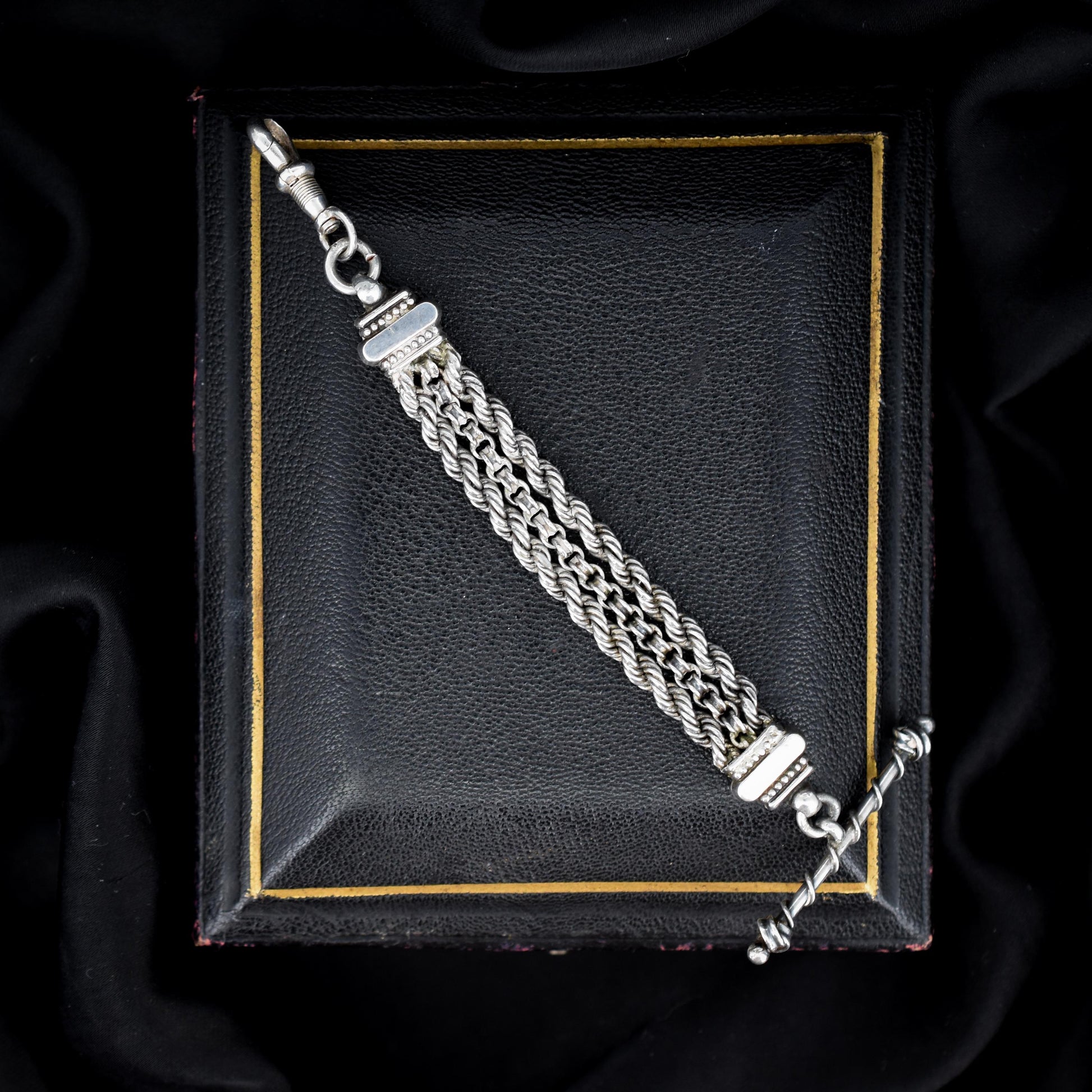 Antique Silver Multi-Strand Pendant with Dog Clip and T-bar Drop