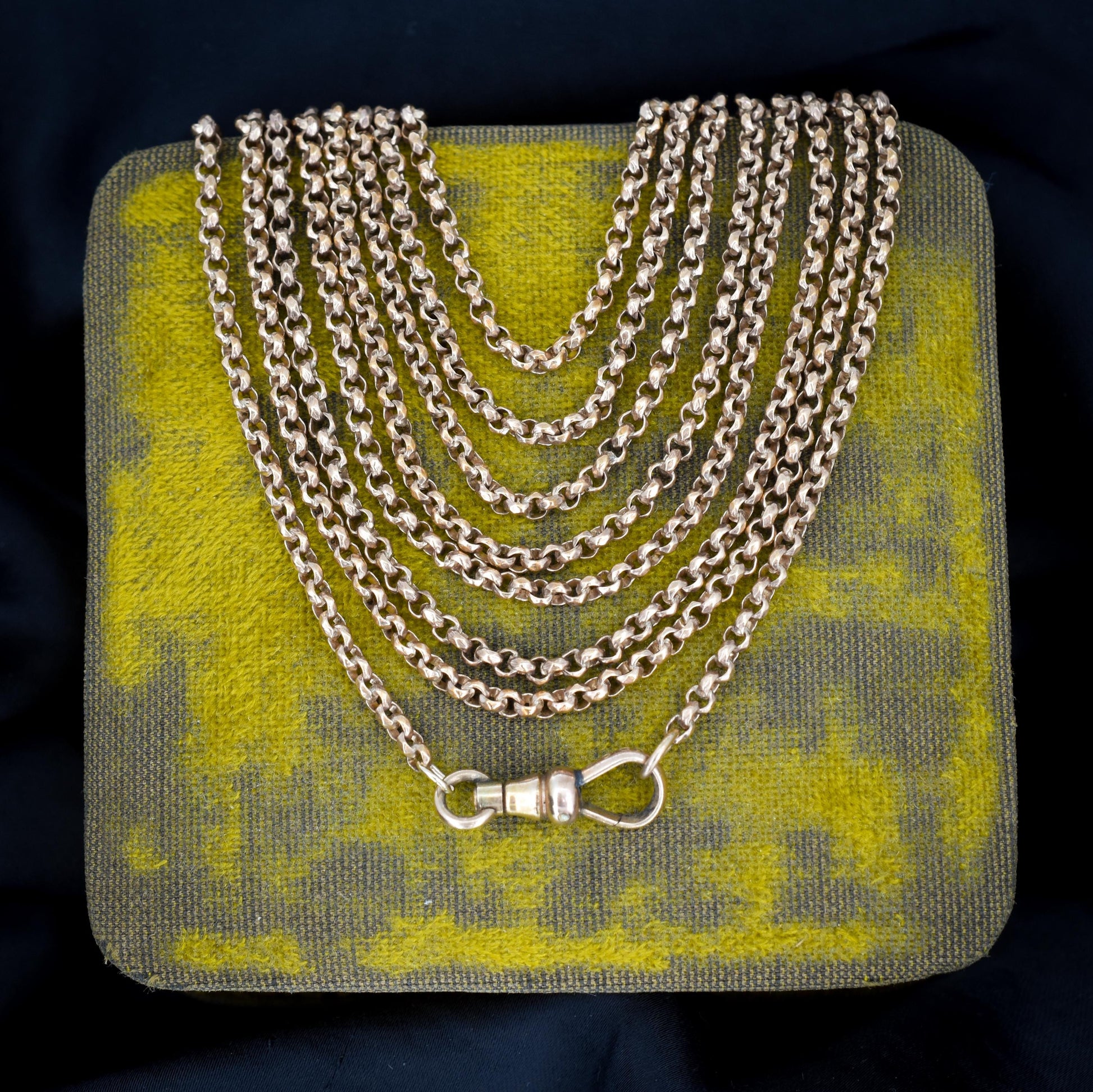 Antique Rolled Gold Faceted Belcher Link Muff Guard Chain Necklace With Dog Clip | 55"