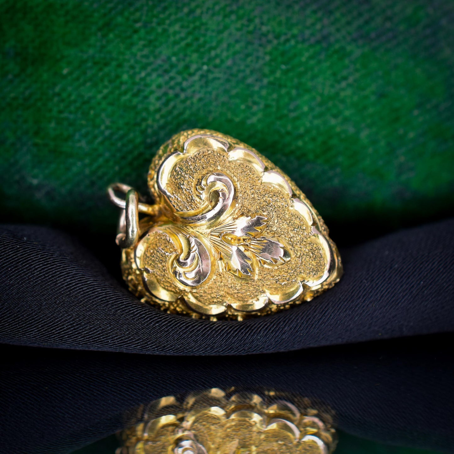 Antique Repousse 10ct Gold Heart Charm Pendant
