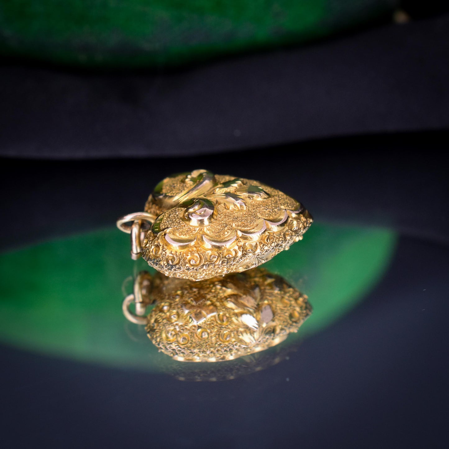 Antique Repousse 10ct Gold Heart Charm Pendant
