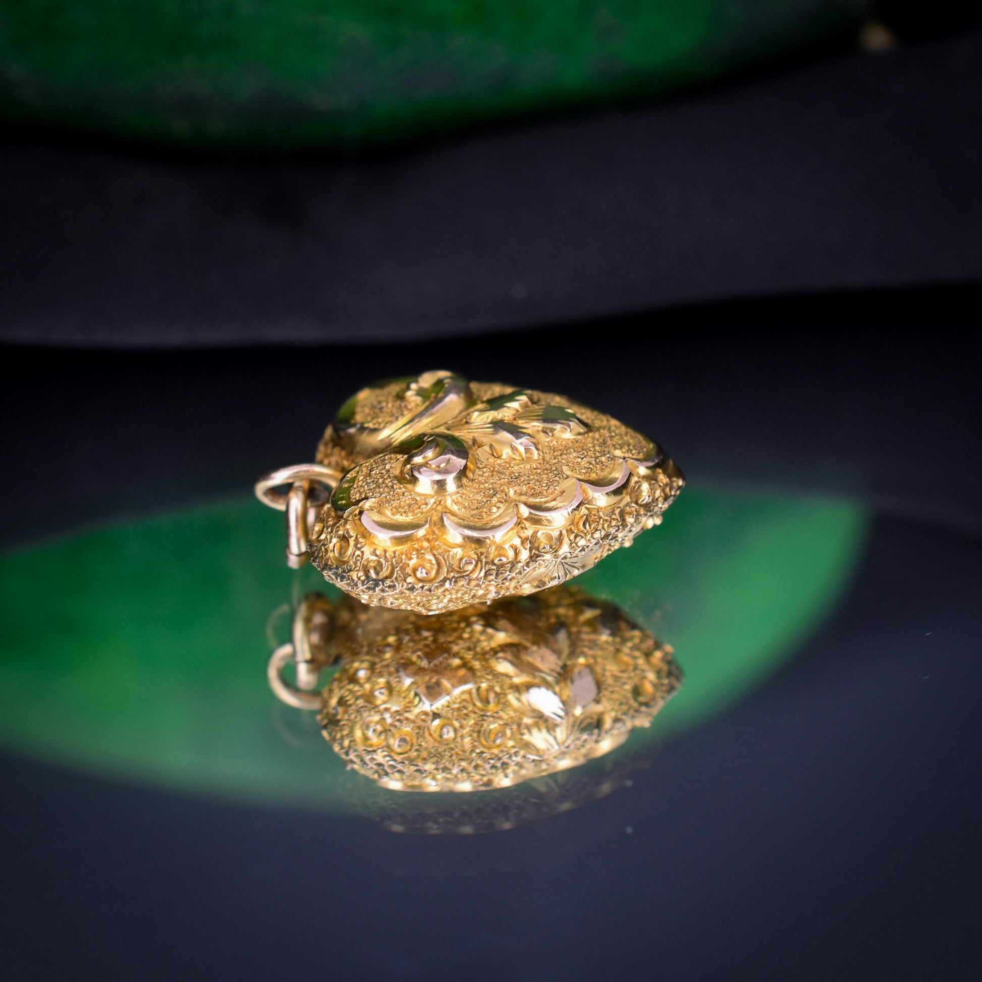 Antique Repousse 10ct Gold Heart Charm Pendant