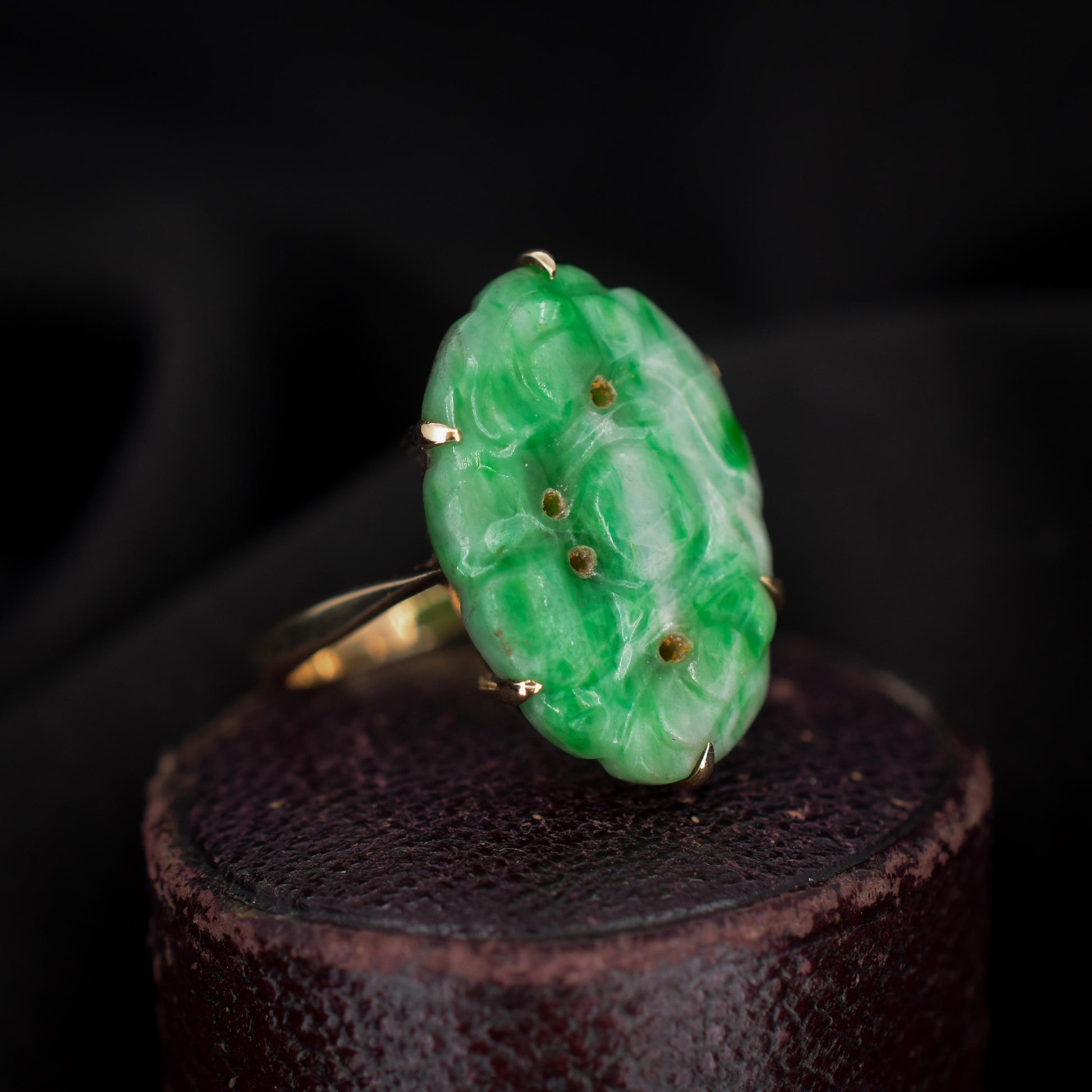 Art Deco Carved Jade 9ct Gold Panel Ring | Antique Vintage