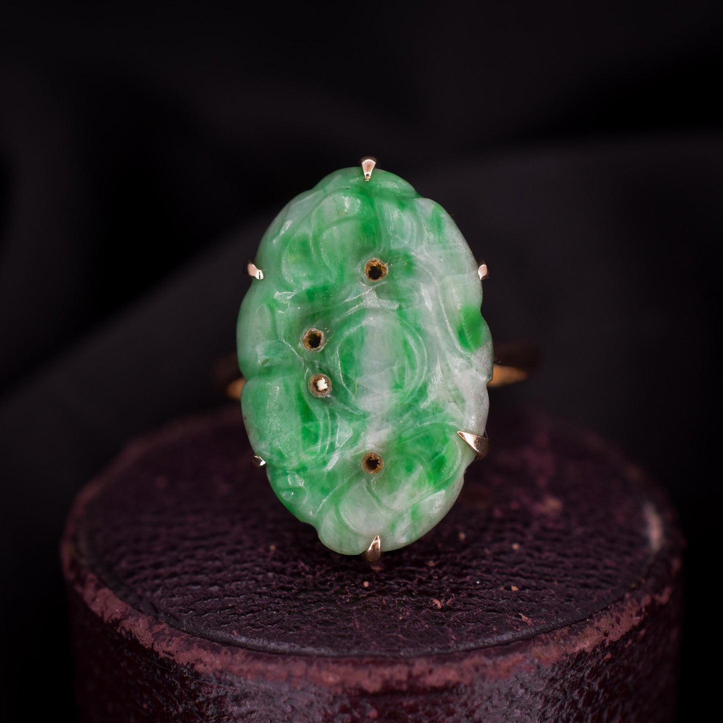 Art Deco Carved Jade 9ct Gold Panel Ring | Antique Vintage
