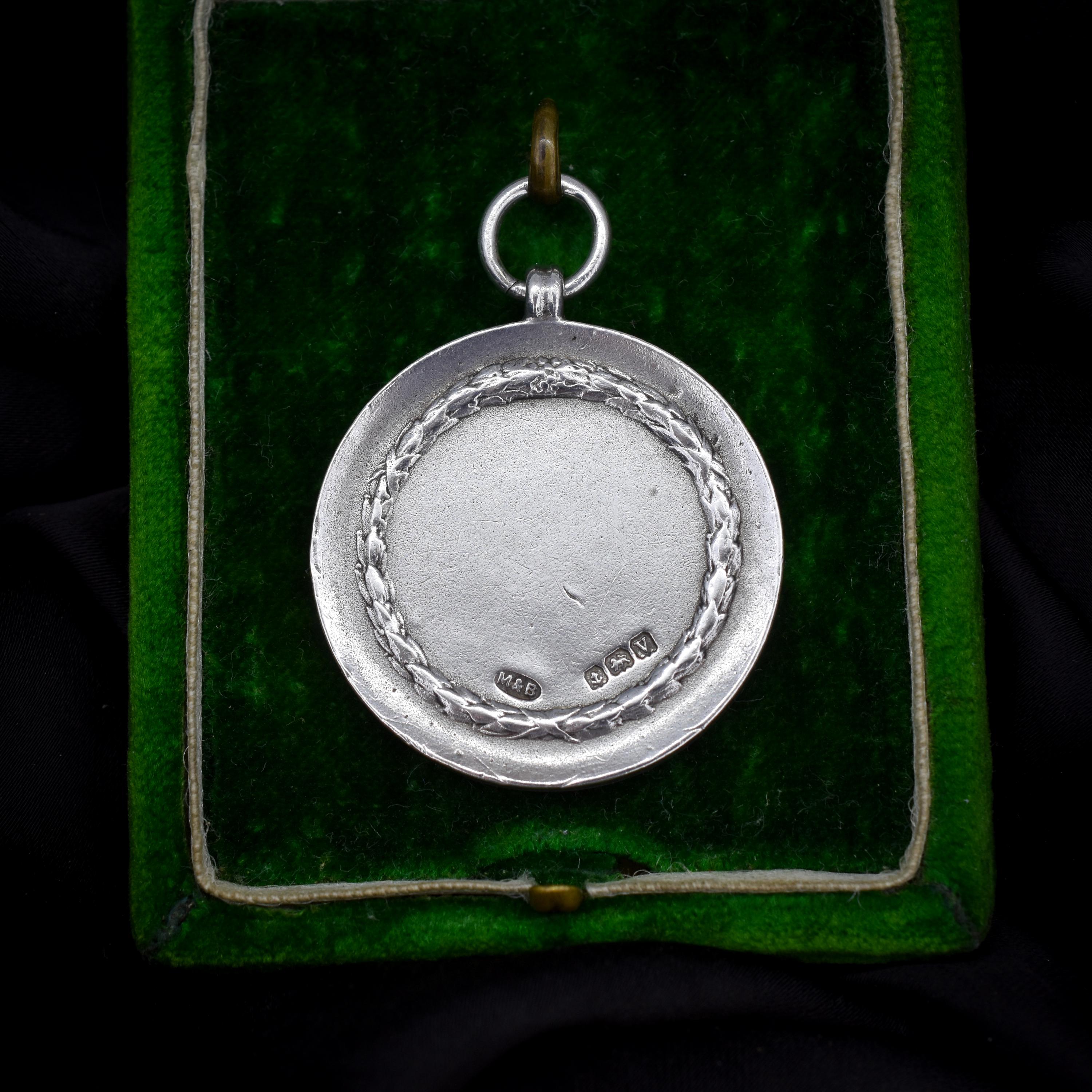 イギリス　アンティーク　スポーツ　シルバー　ゴルフ メダル STERLING Vintage Golf 'Golfer' Medal Medallion Pendant | Dated 1945