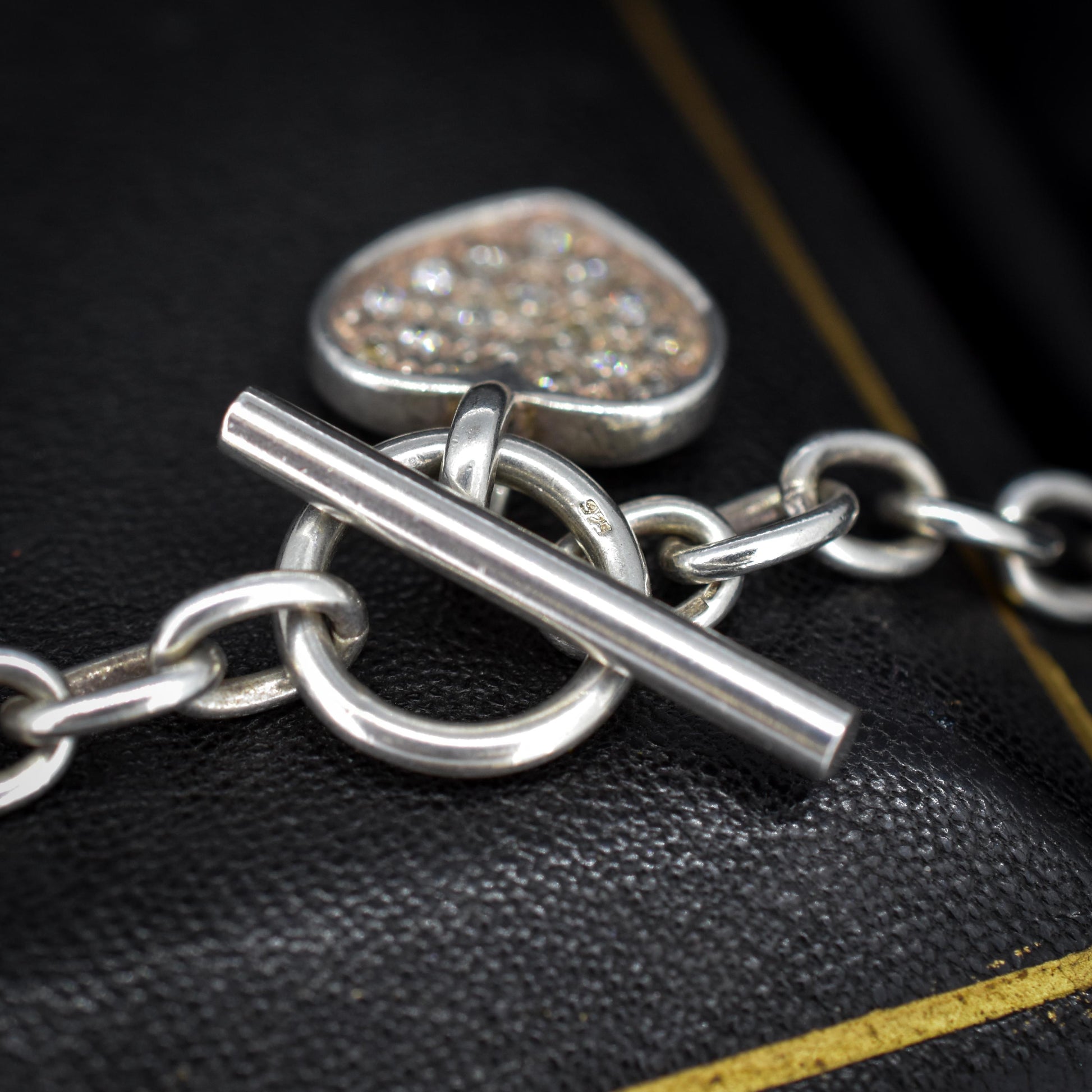 Vintage Silver Oval Cable Link Toggle Paste Heart Chain Necklace 16.5" Length