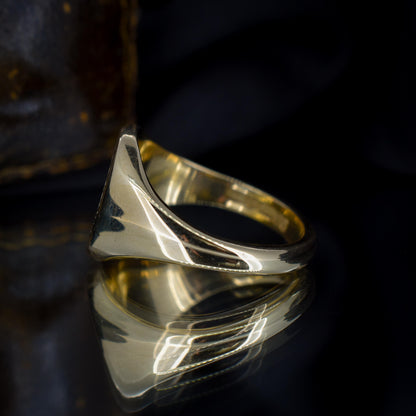 Vintage 10.3g 9ct Gold Oval Signet Ring - Dated Birmingham 1966