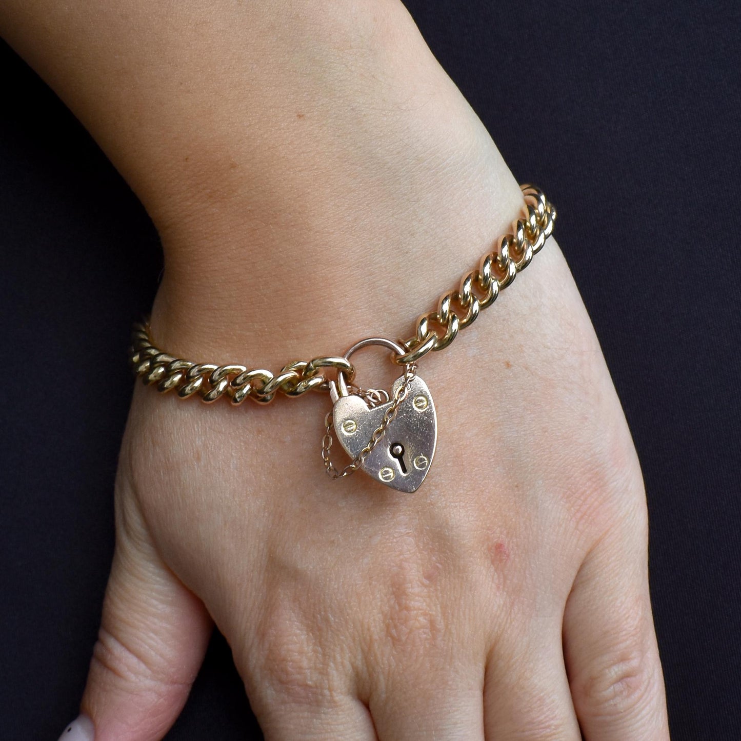 Antique Heart Padlock Curb 9ct Gold Bracelet | 7.5"