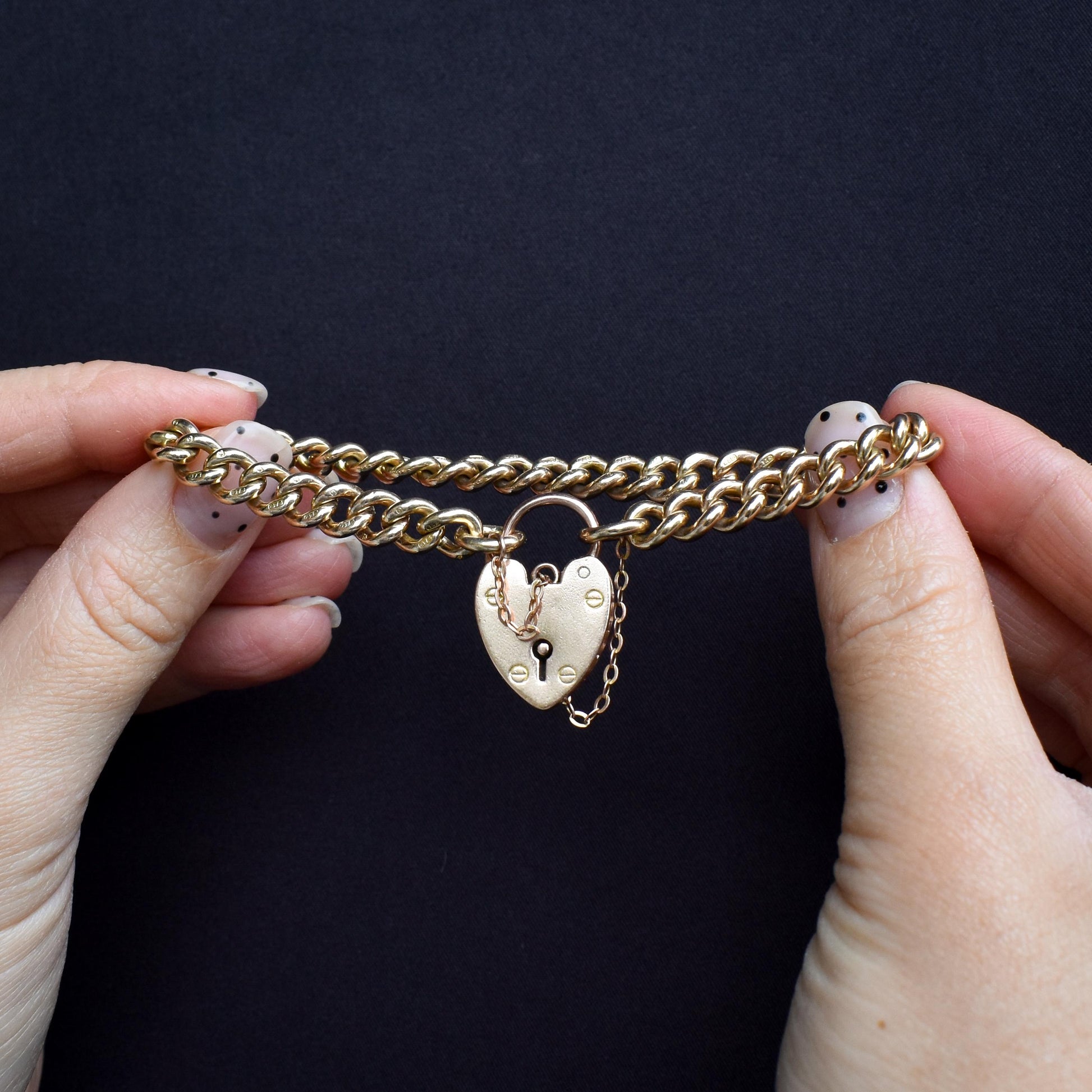 Antique Heart Padlock Curb 9ct Gold Bracelet | 7.5"