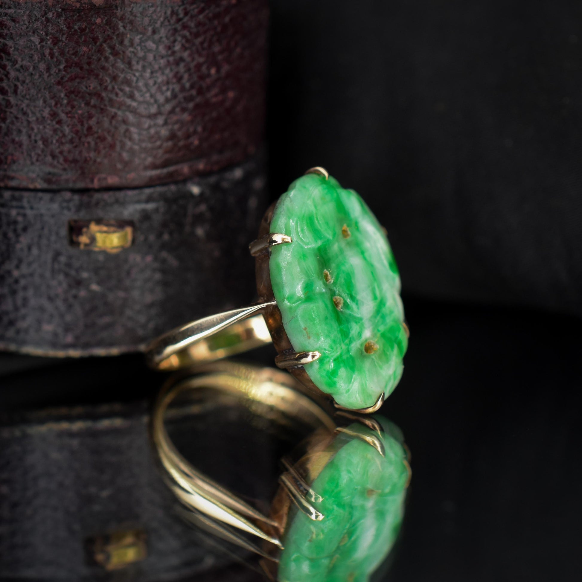 Art Deco Carved Jade 9ct Gold Panel Ring | Antique Vintage