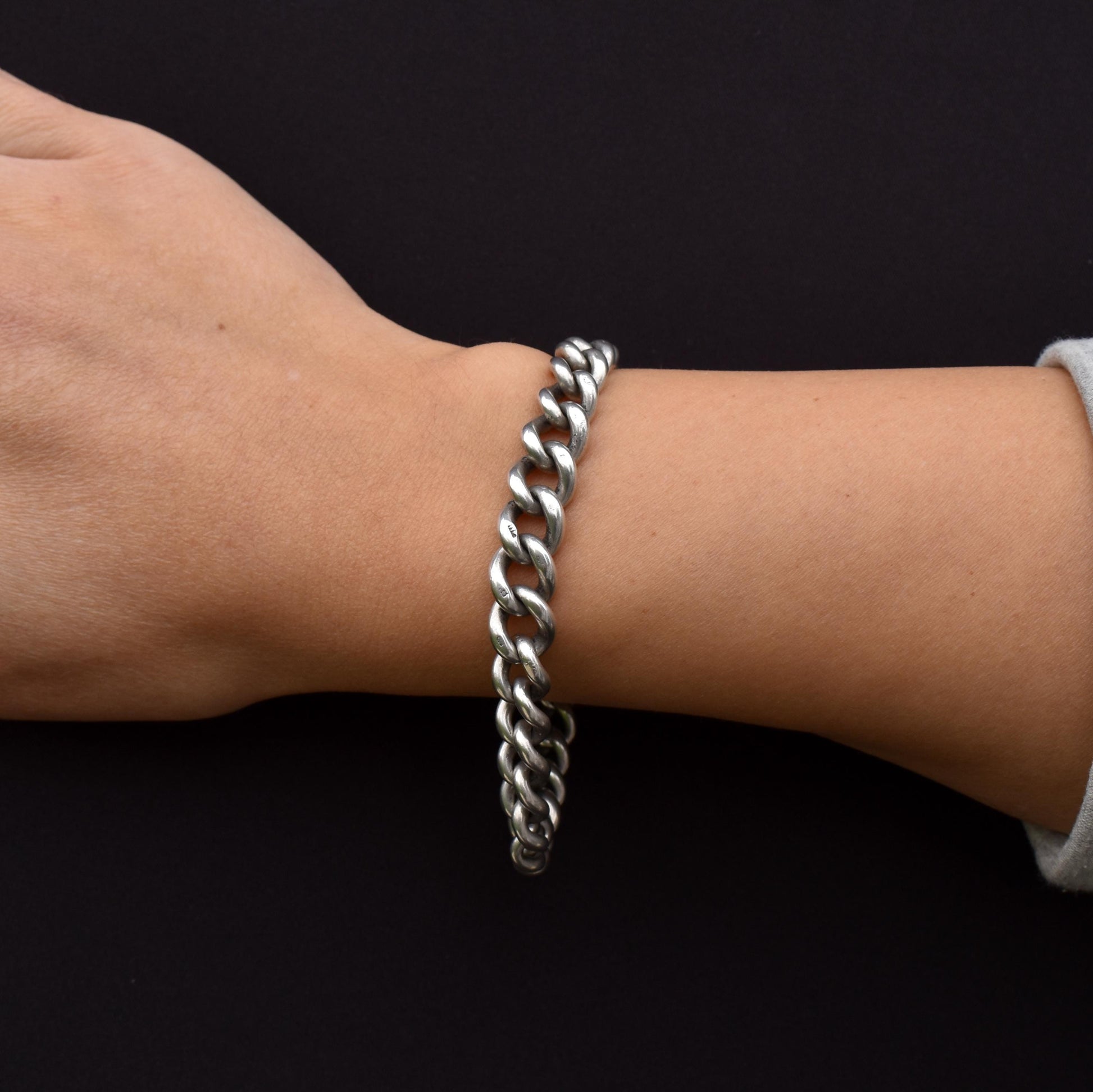 Antique Chunky Graduated Curb Sterling Silver Bracelet with Dog Clip | 7.75"