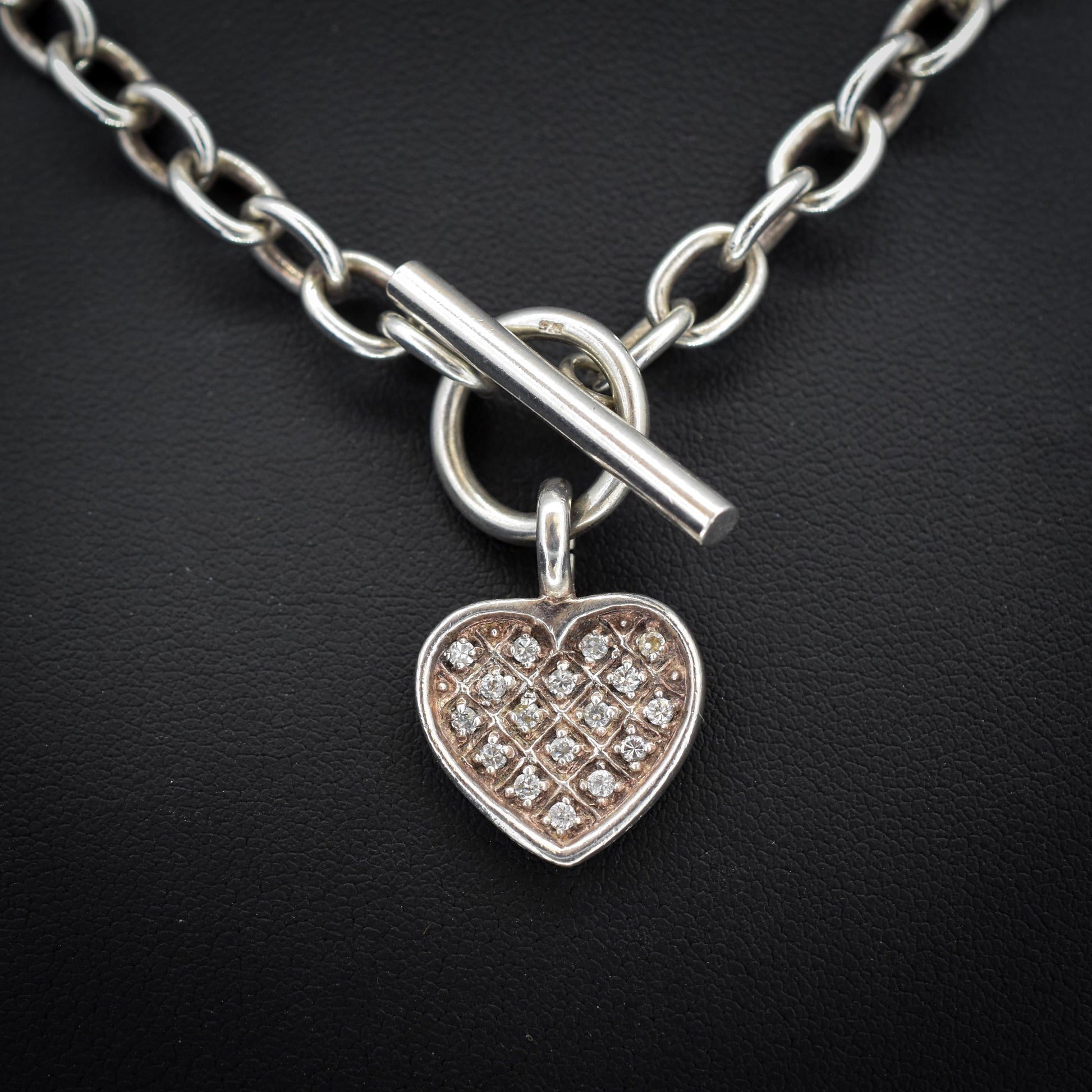 Vintage Silver Oval Cable Link Toggle Paste Heart Chain Necklace 16.5" Length