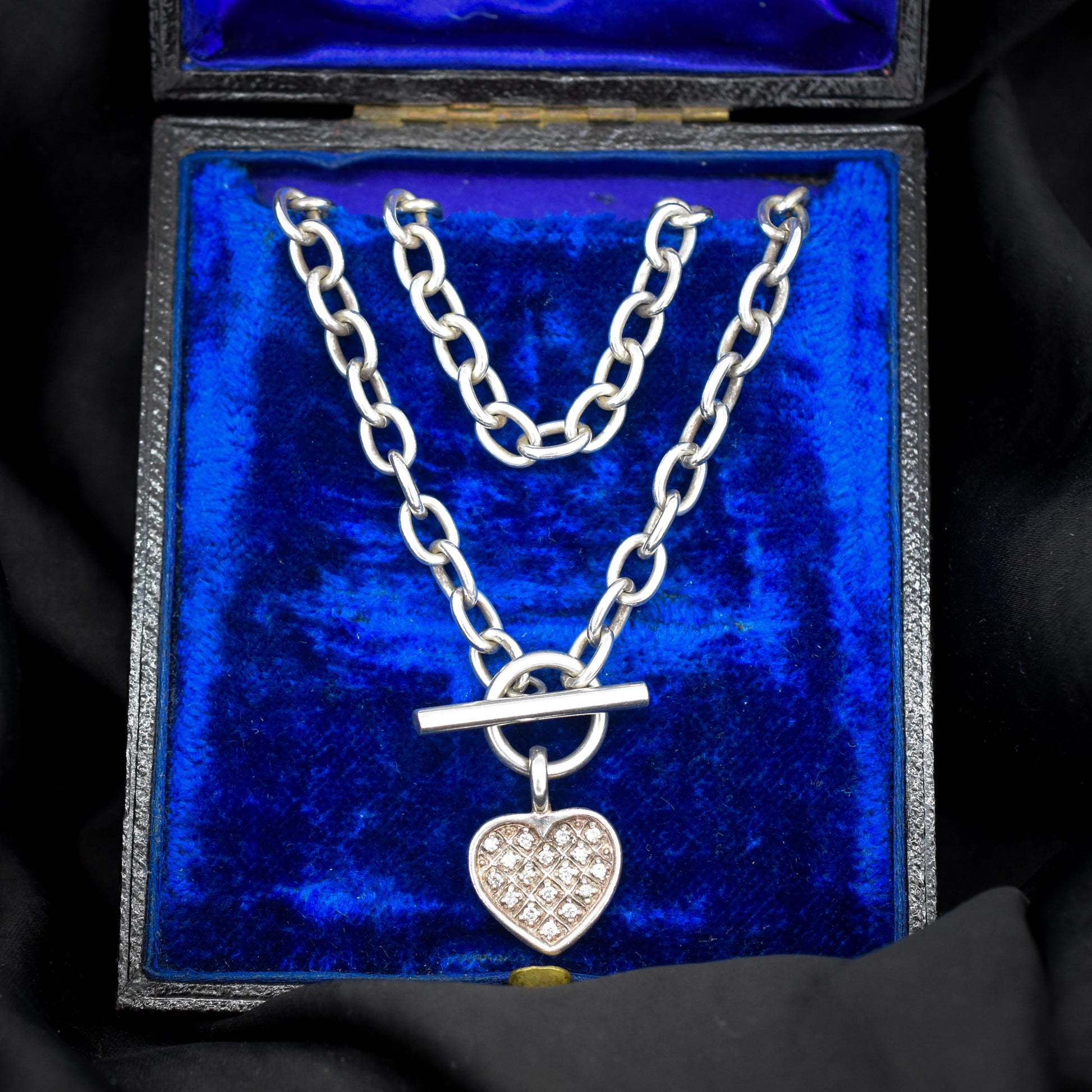 Vintage Silver Oval Cable Link Toggle Paste Heart Chain Necklace 16.5" Length