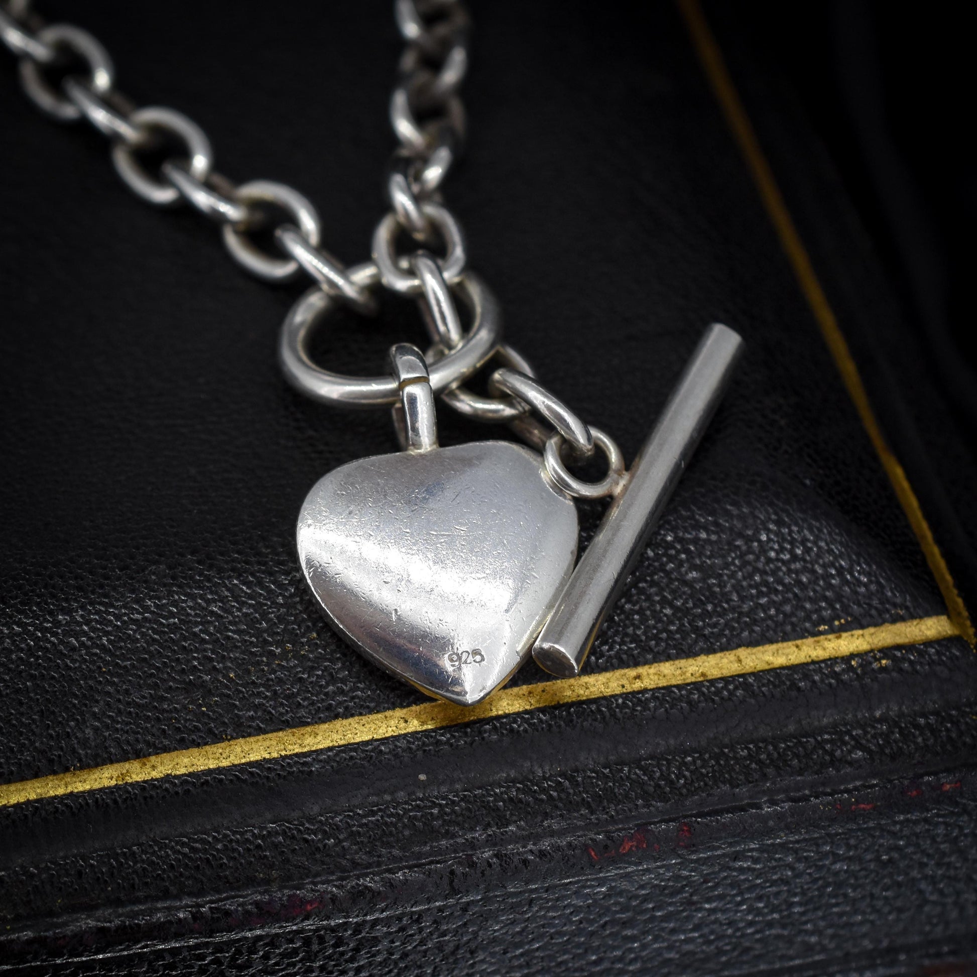 Vintage Silver Oval Cable Link Toggle Paste Heart Chain Necklace 16.5" Length