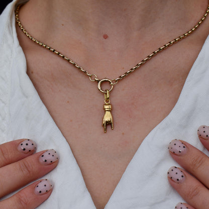 Vintage 18ct Gold Italian Hand Mano Cornuto Charm Pendant
