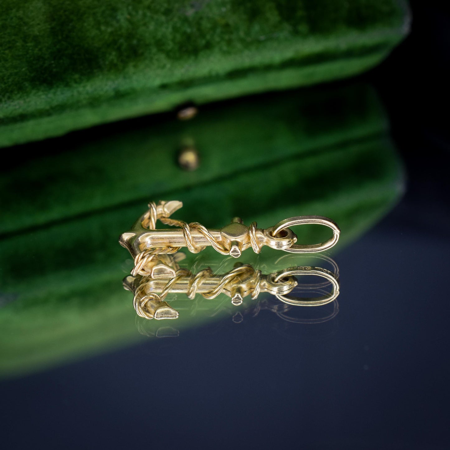 Vintage 18ct Yellow Gold Anchor Rope Nautical Pendant