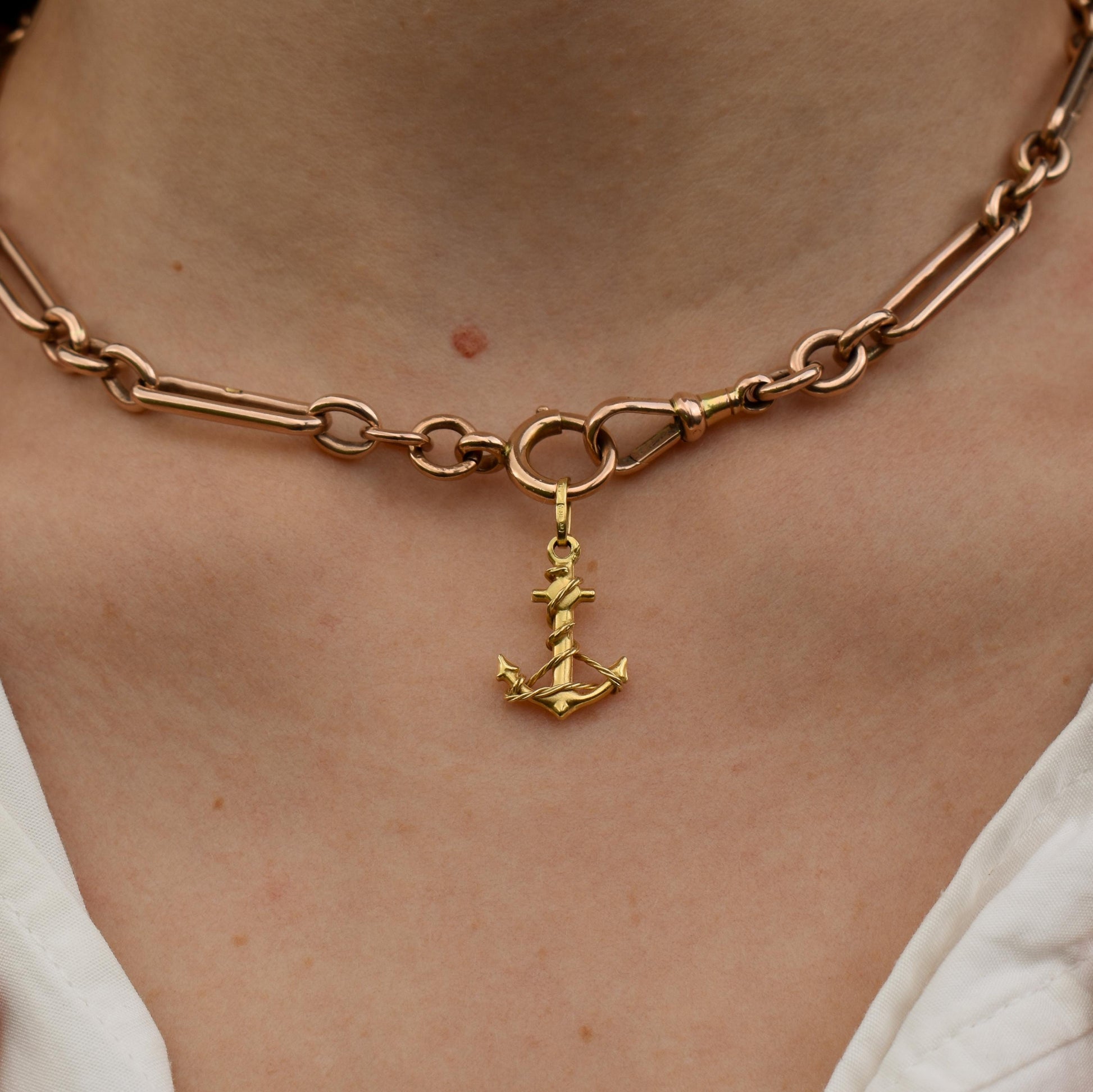 Vintage 18ct Yellow Gold Anchor Rope Nautical Pendant