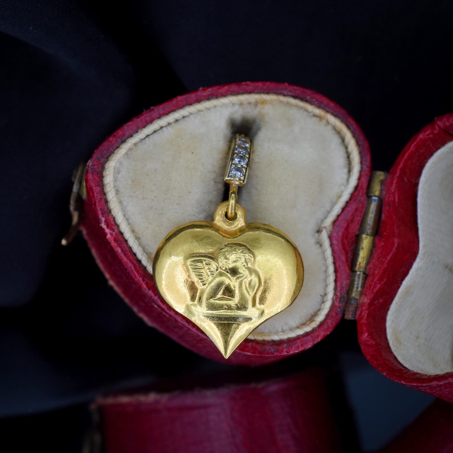 Vintage Diamond Cherub 9ct Gold Heart Pendant