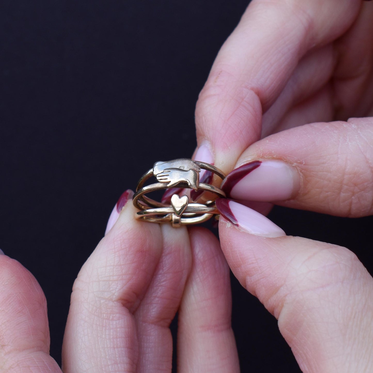Vintage Love Heart Clasped Hand Fede Gimmel Puzzle 9ct Gold Ring