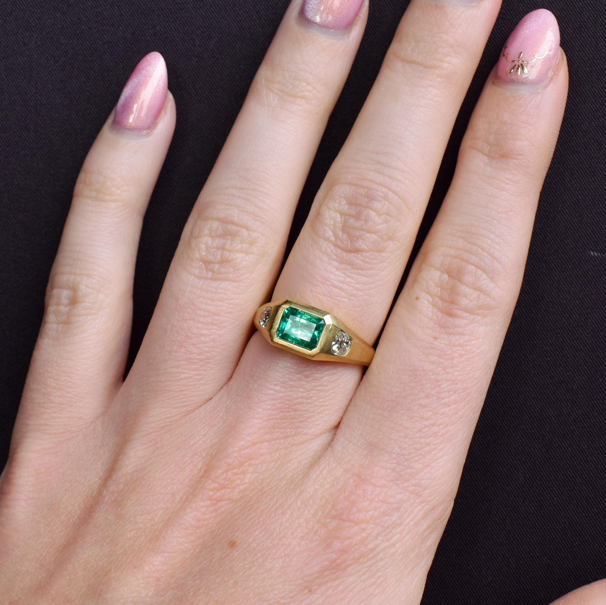 Natural Emerald and Diamond Three Stone 18ct Gold Band Ring