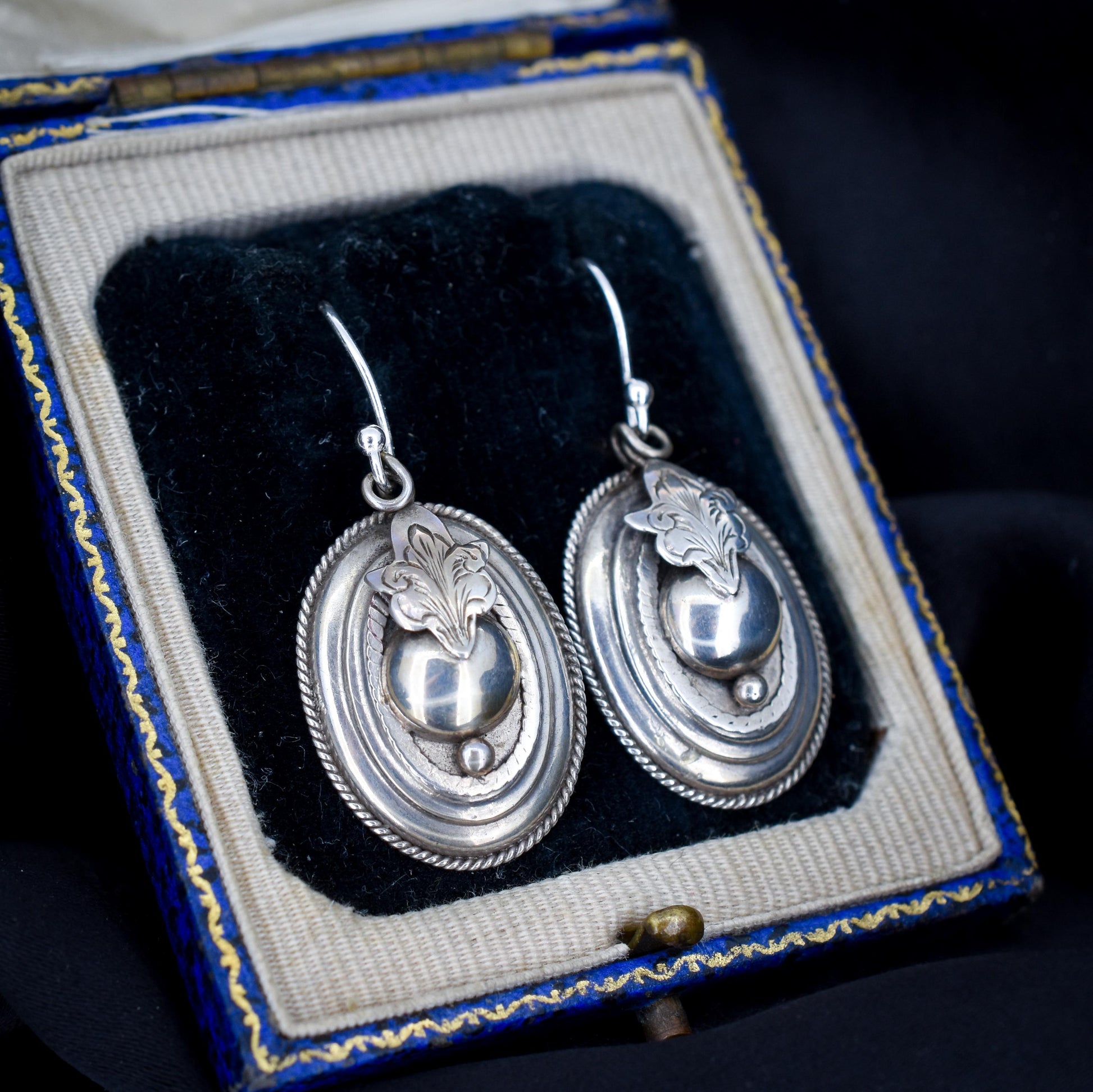 Antique Victorian Oval Silver Aesthetic Drop Dangle Earrings