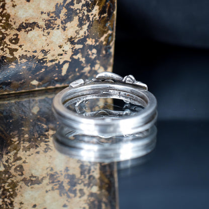 Vintage Clasped Hand Fede Gimmel Sterling Silver Ring