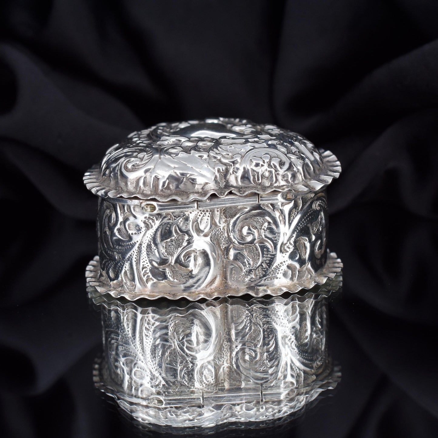 Antique Birmingham 1897 Sterling Silver Heart Trinket Jewellery Box