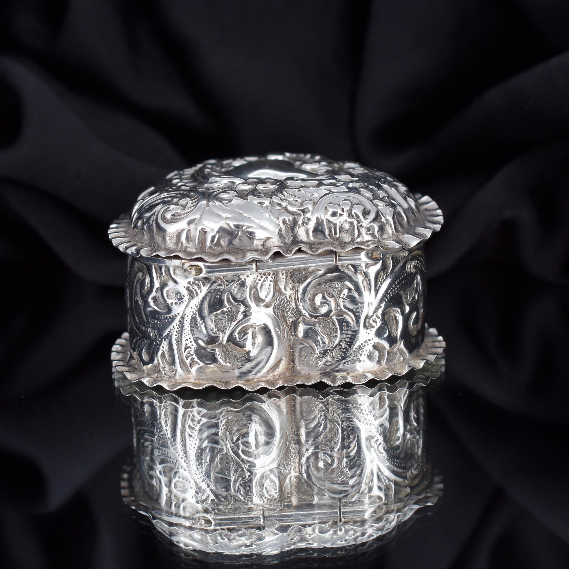 Antique Birmingham 1897 Sterling Silver Heart Trinket Jewellery Box