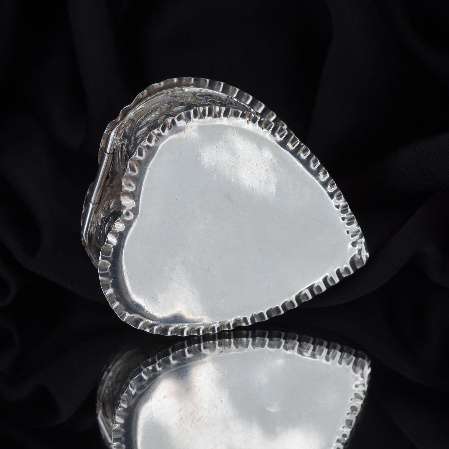 Antique Birmingham 1897 Sterling Silver Heart Trinket Jewellery Box