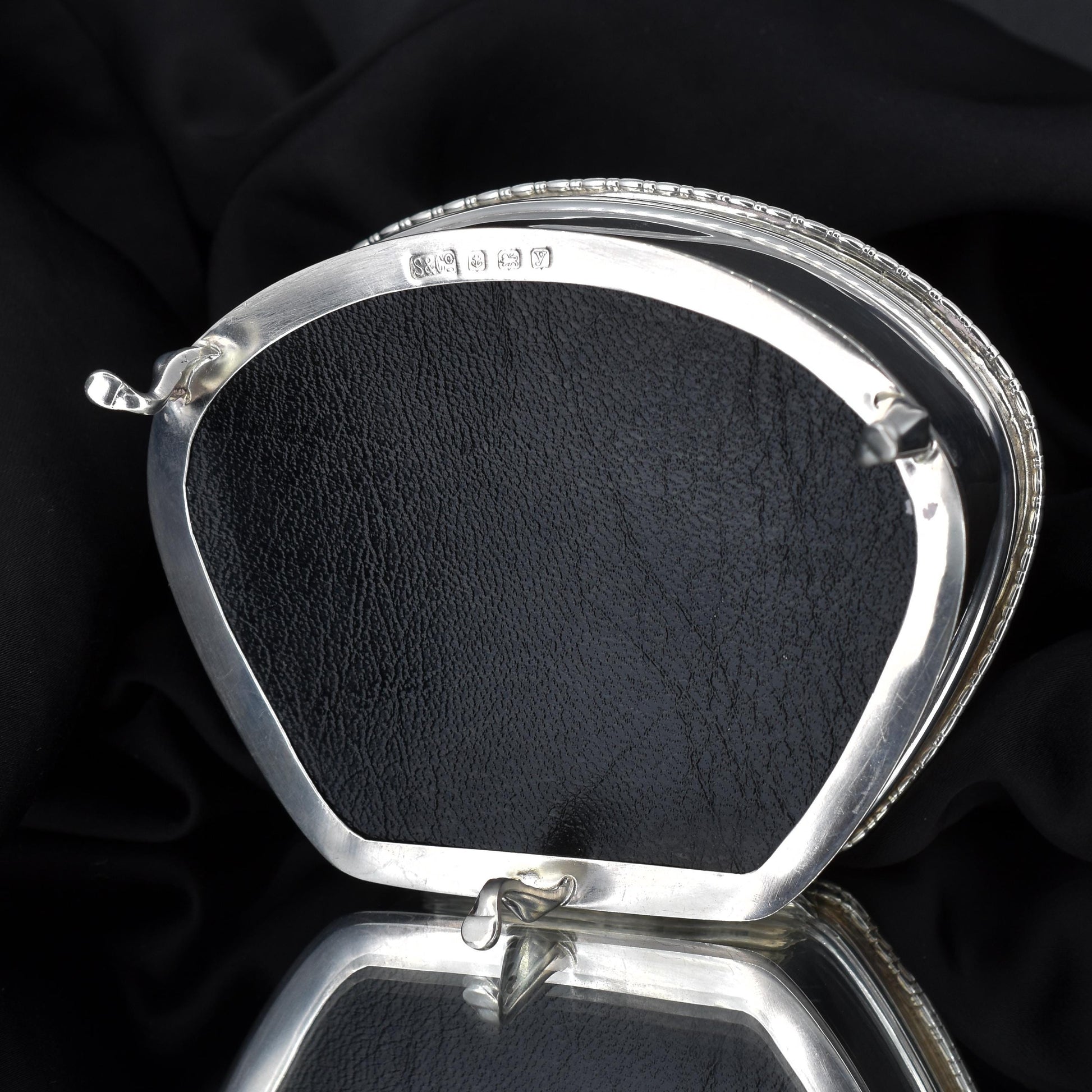 Antique Birmingham 1923 Sterling Silver Clam Trinket Jewellery Box