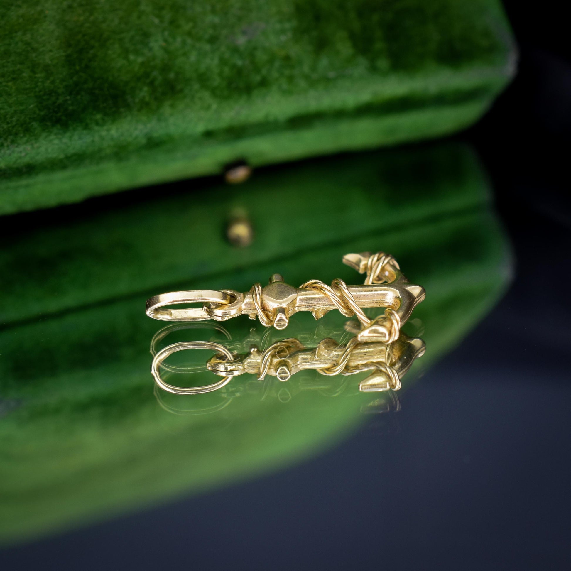 Vintage 18ct Yellow Gold Anchor Rope Nautical Pendant