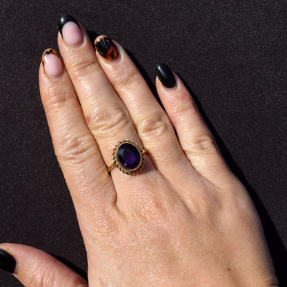 Vintage Oval Cut Large Amethyst Solitaire Gold Cocktail Ring