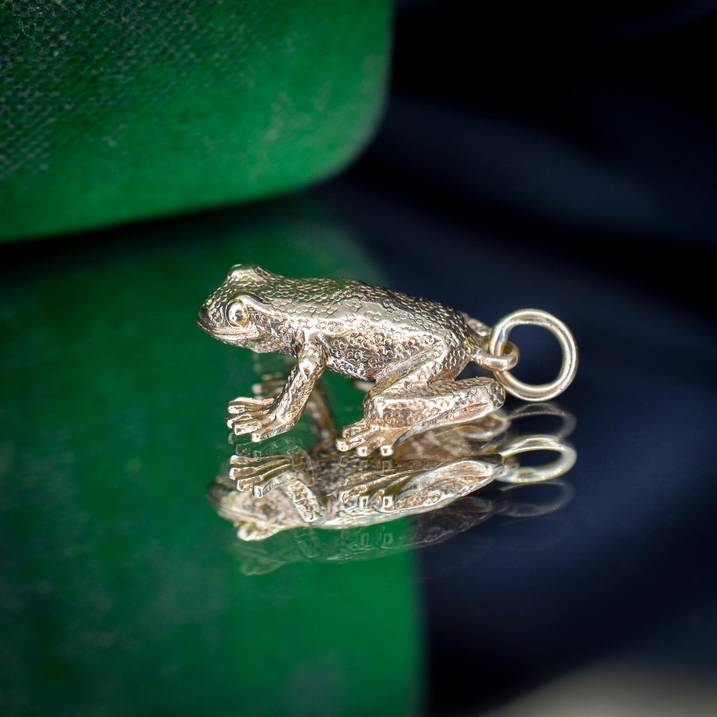 Vintage 9ct Yellow Gold Frog Charm