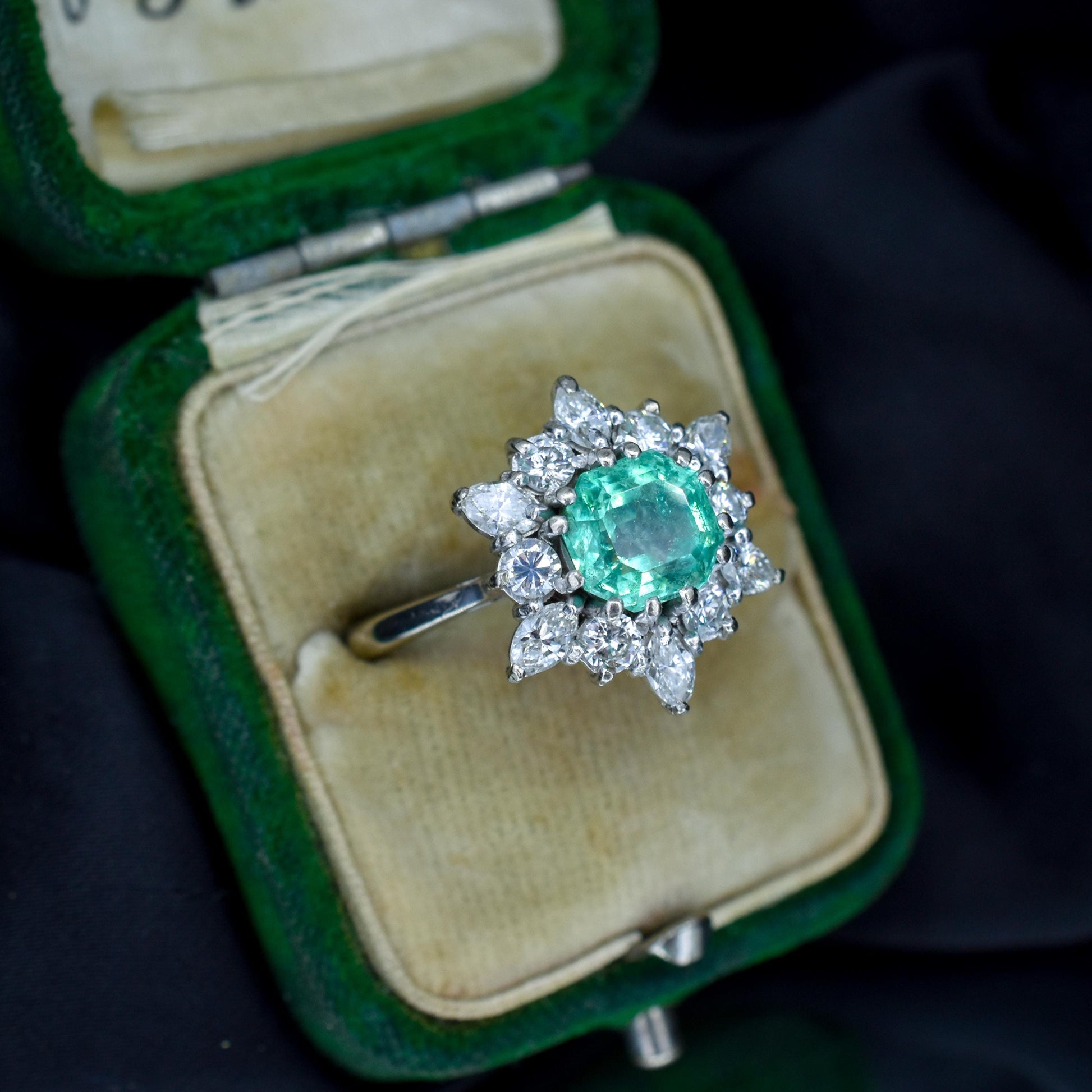 Vintage 1.30ct Natural Emerald and Diamond Snowflake Cluster Gold Ring